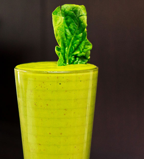 Spinach Apple Mango Yogurt Smoothie