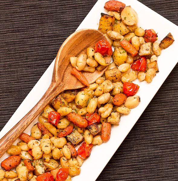 Baked Cannellini Beans with Potatoes and Carrots