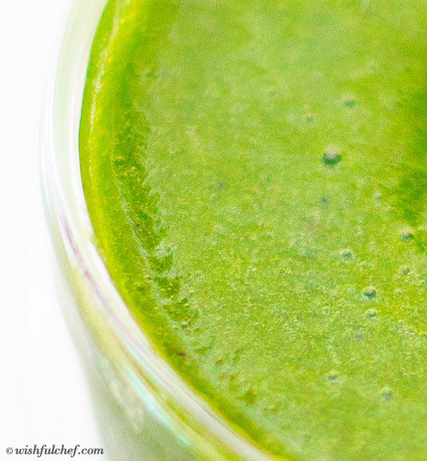 Spinach Pineapple Green Smoothie 1