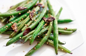 Asian-Style Sesame and Garlic Green Beans | Wishful Chef